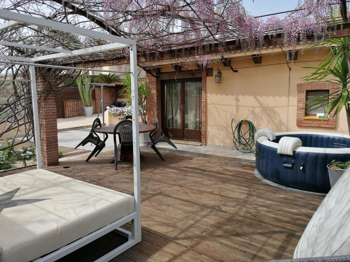 Villa Paquita Loft Дельтебре Экстерьер фото